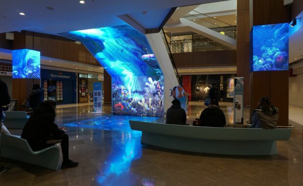 Écrans au sol et en dévers, sur piliers